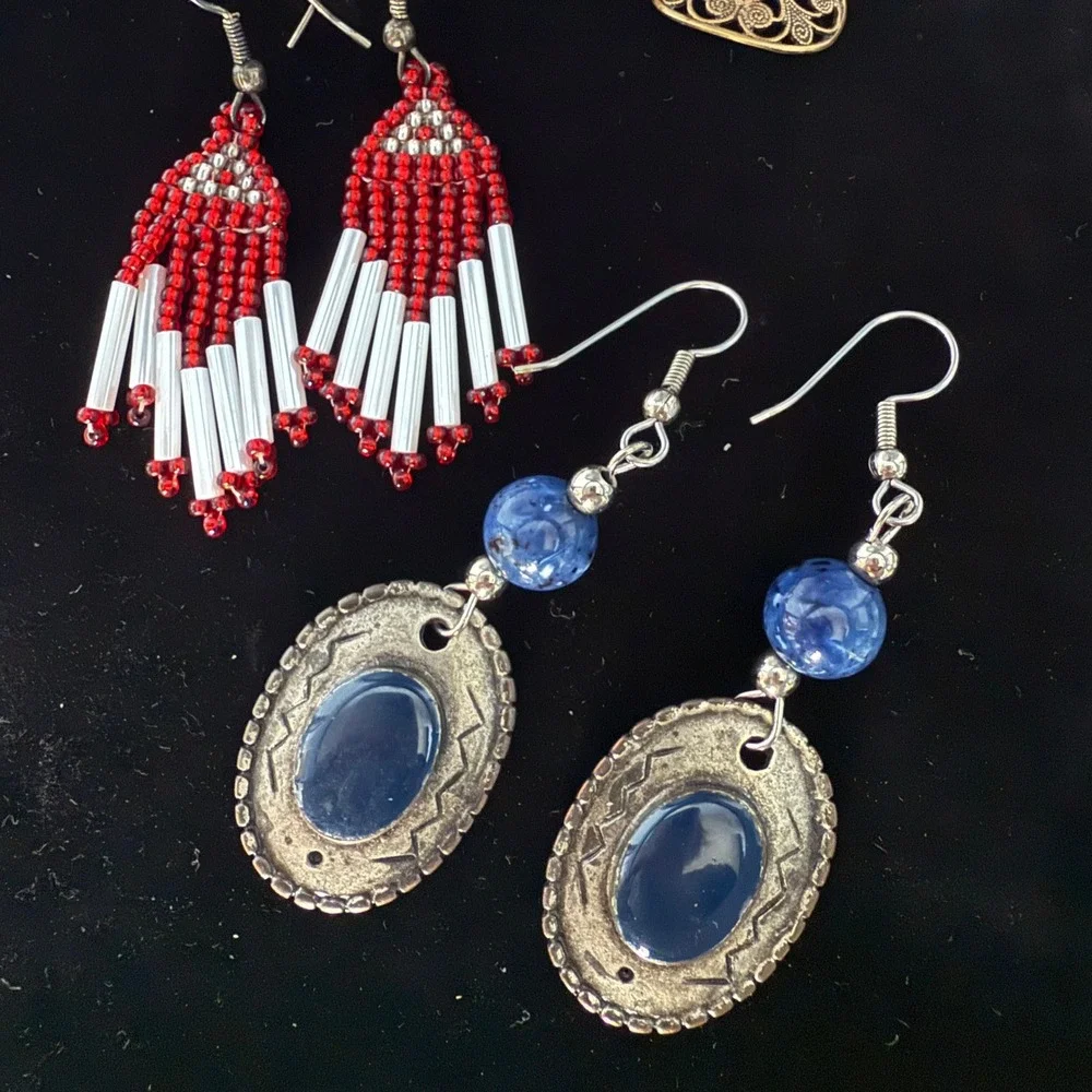 Western‎ Earring Lot Costume Estate Sale Bundle Beaded Chunky Dainty 4 Pairs